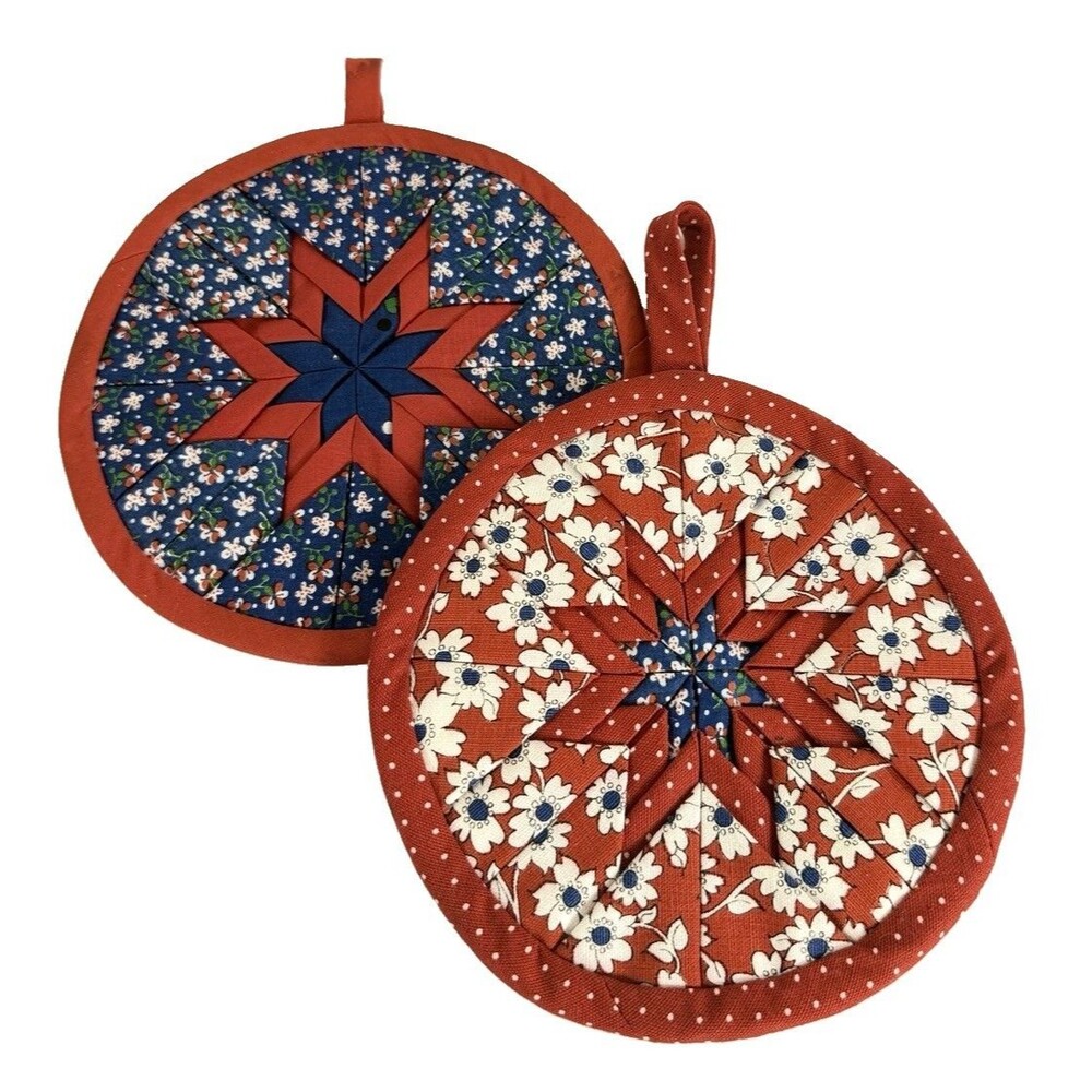 Set of 2 Artisan Made Quilted Pot Holders Potholder Hot Pads Folded Fabric Star